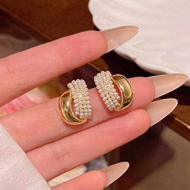 Pendientes "DoradaLuz" – Oro 18k & Microperlas Refinadas