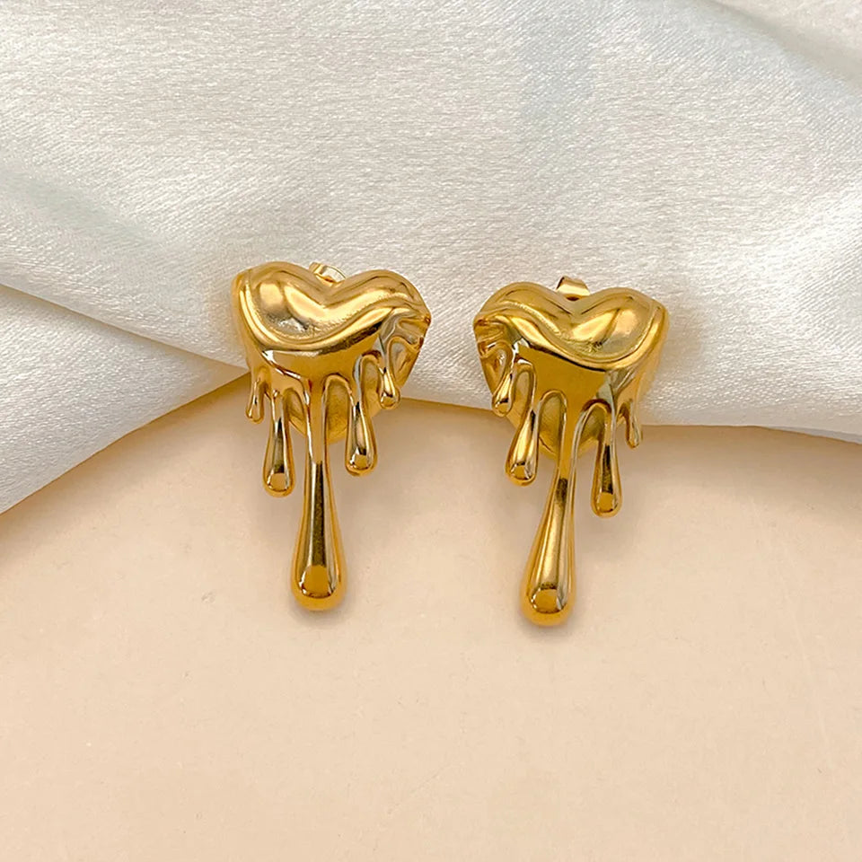 Pendientes Corazón Fundido – Baño de Oro 18k