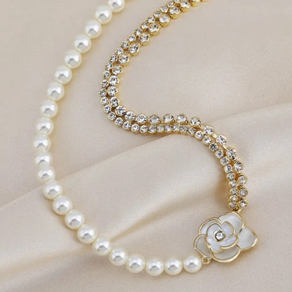 Collar “CameliaLuz” – Perlas & Circonia