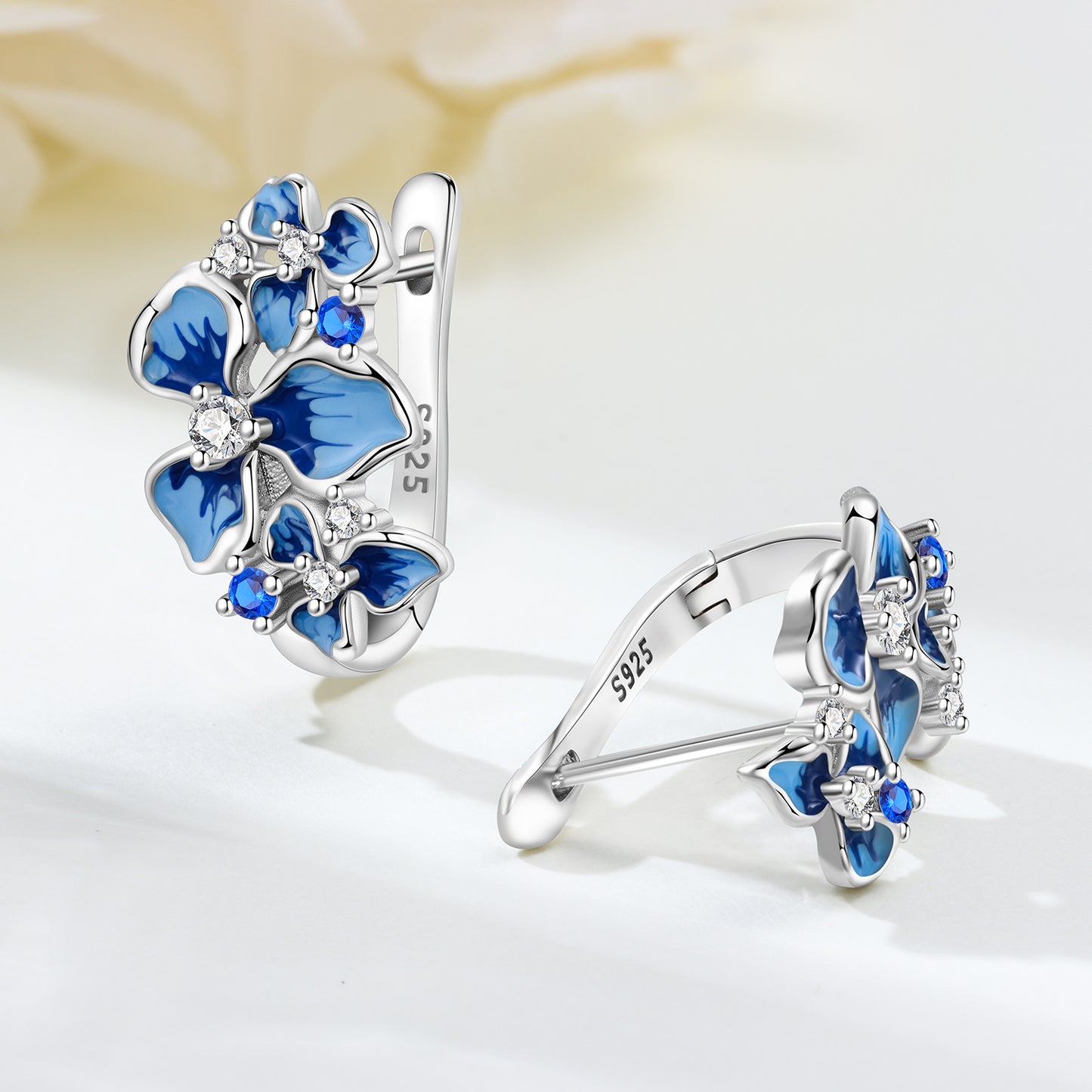 Pendientes “Flor de Zafiro” – Plata de Ley 925