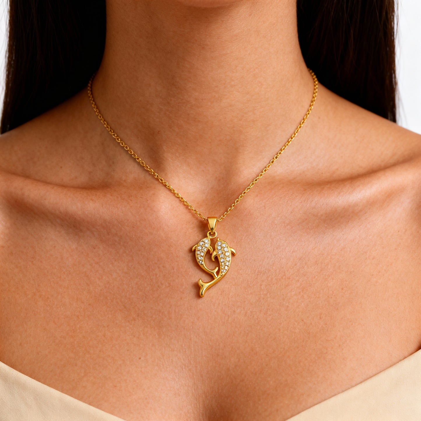 (2x1) Collar Delfines del Amor – Acero Inoxidable & Baño de Oro